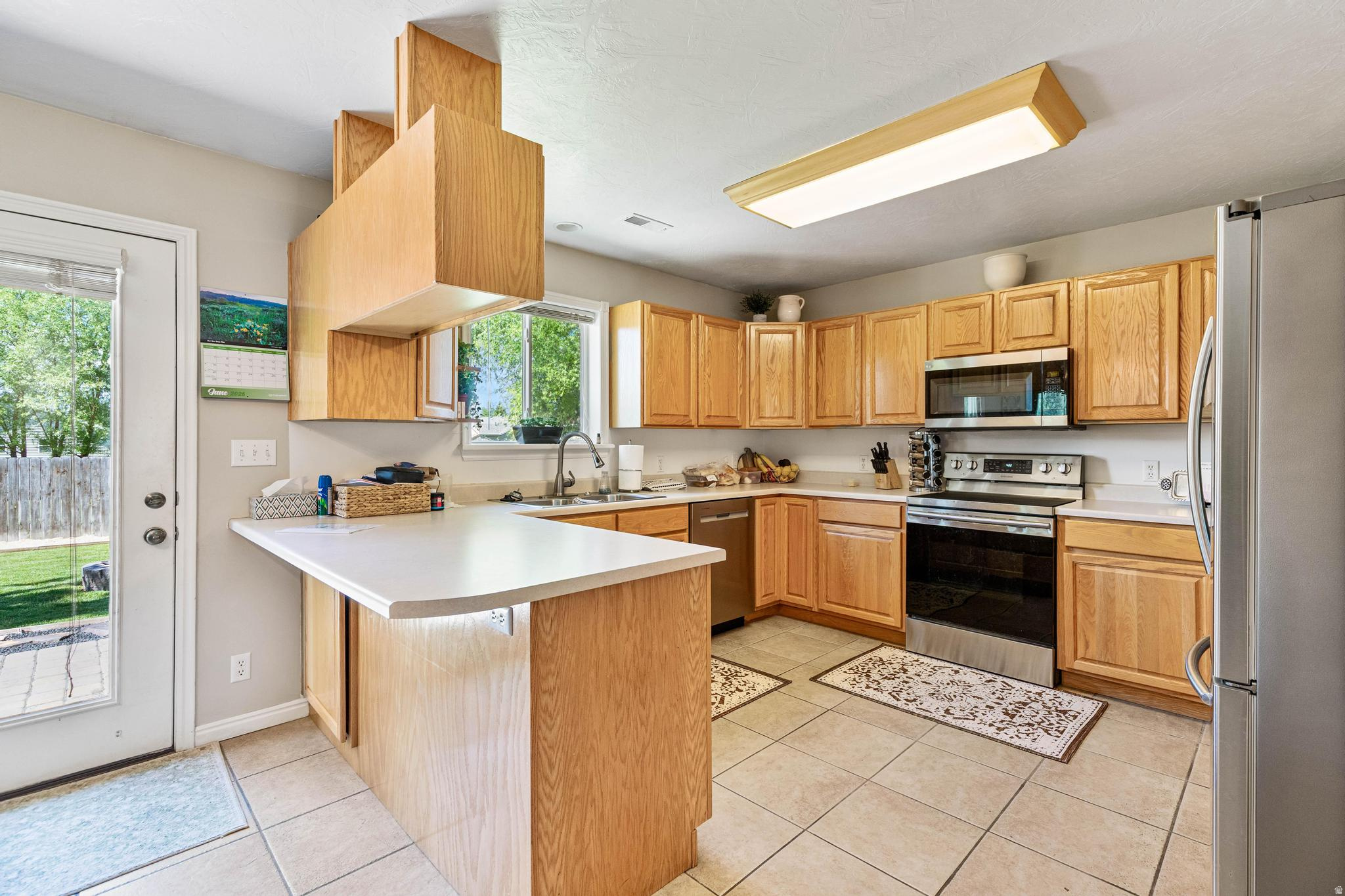 SHADOW BROOK ESTATES PH 1 - Residential