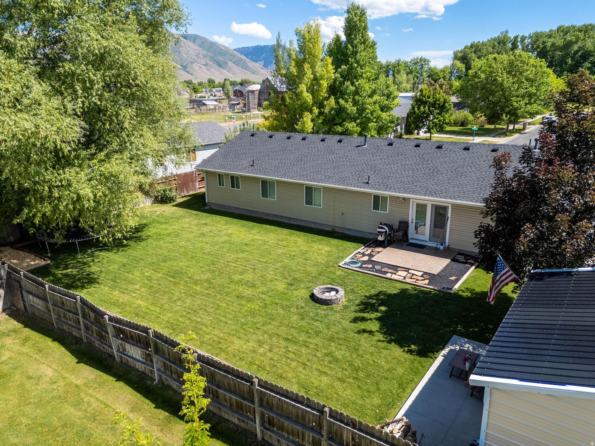 SHADOW BROOK ESTATES PH 1 - Residential