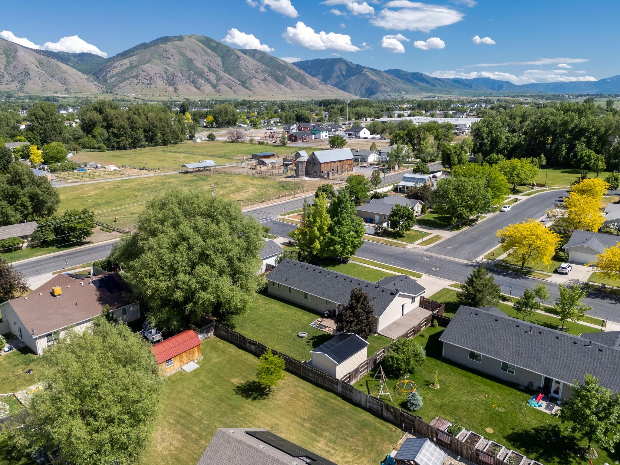 SHADOW BROOK ESTATES PH 1 - Residential