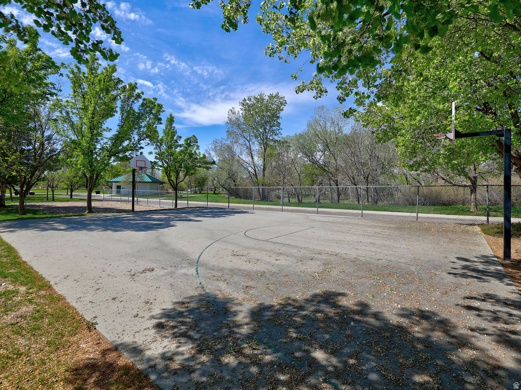 RIVER RUN CONDO PH 6 - Residential