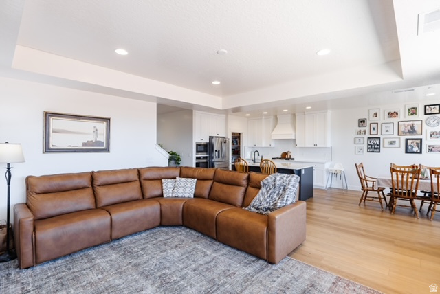 WHITE HILLS - Residential