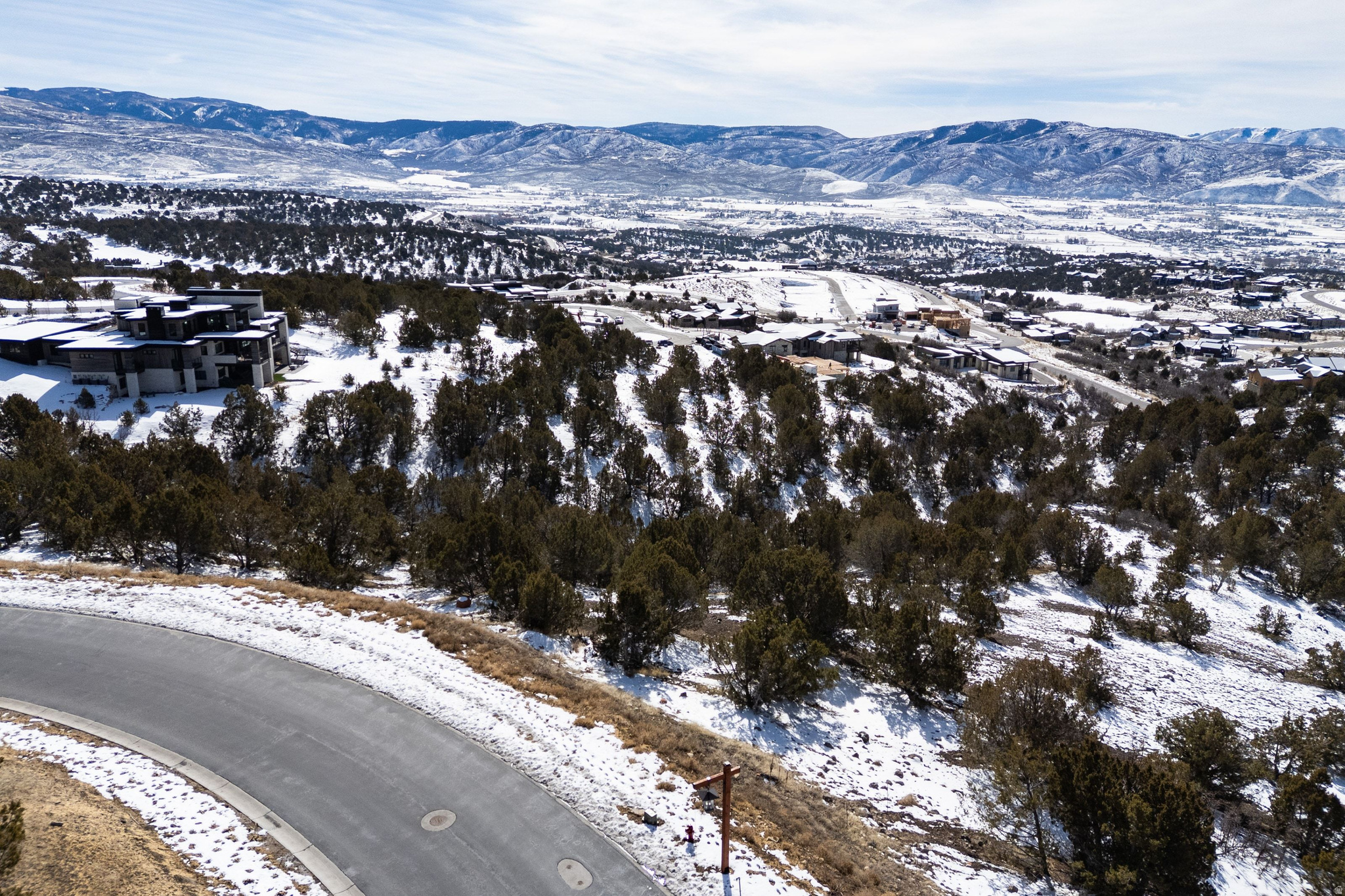 RED LEDGES - Land