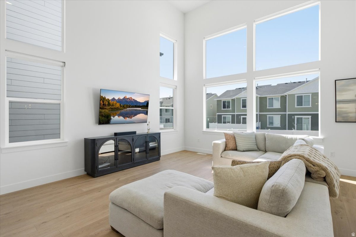 RIVER POINT - Residential