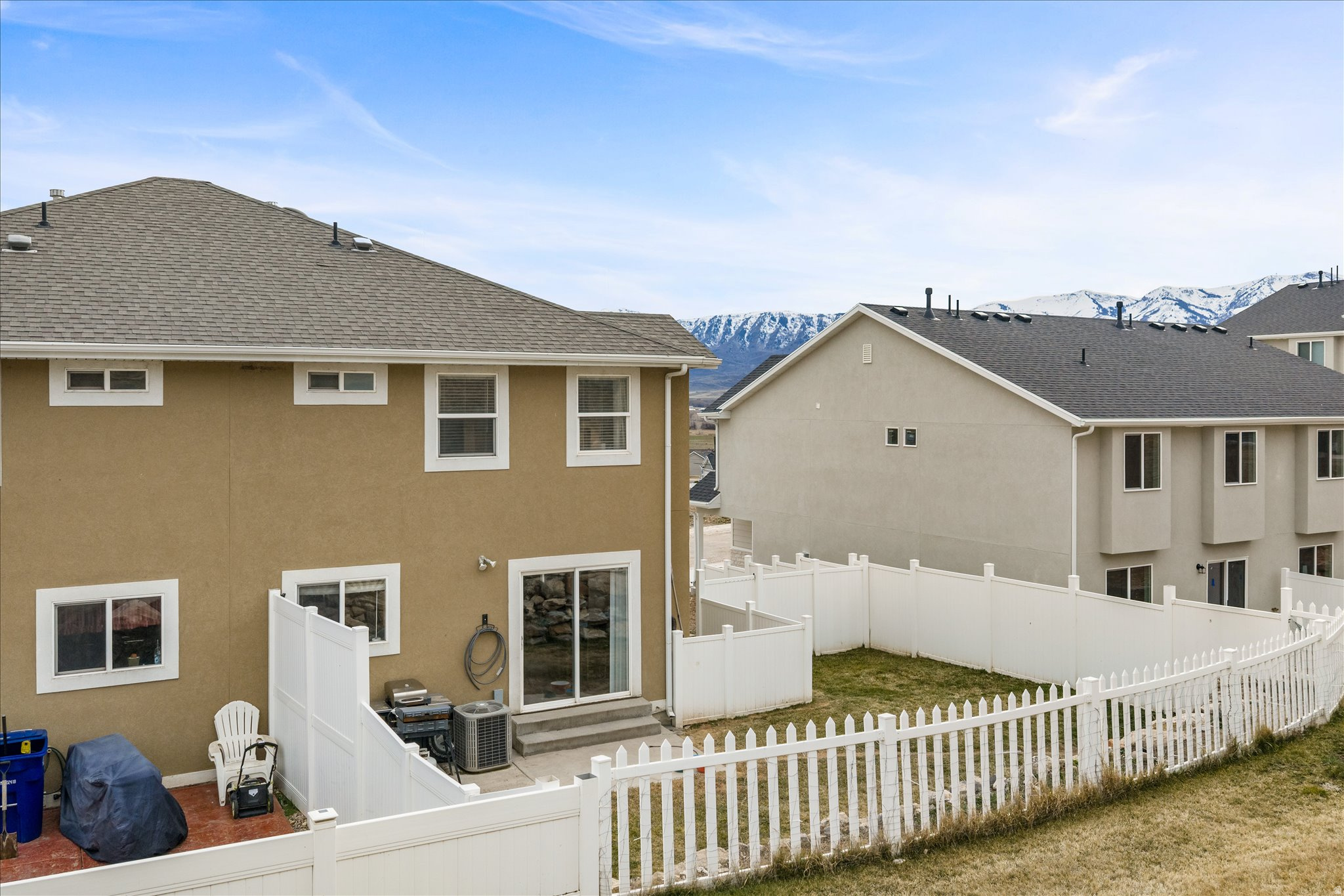 QUAIL HOLLOW - Residential