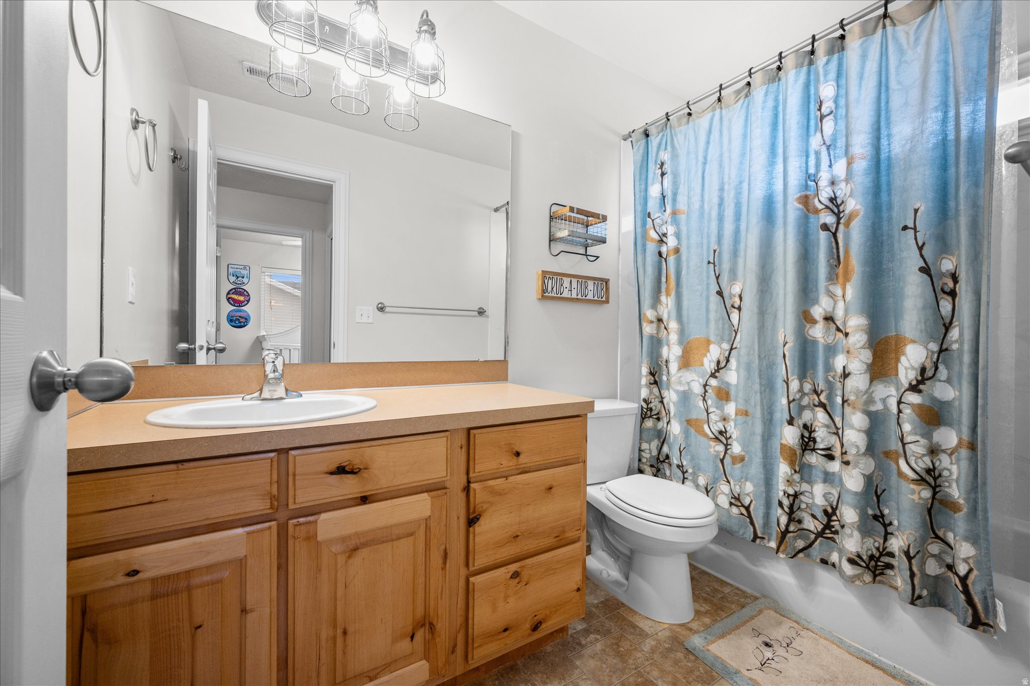 QUAIL HOLLOW - Residential