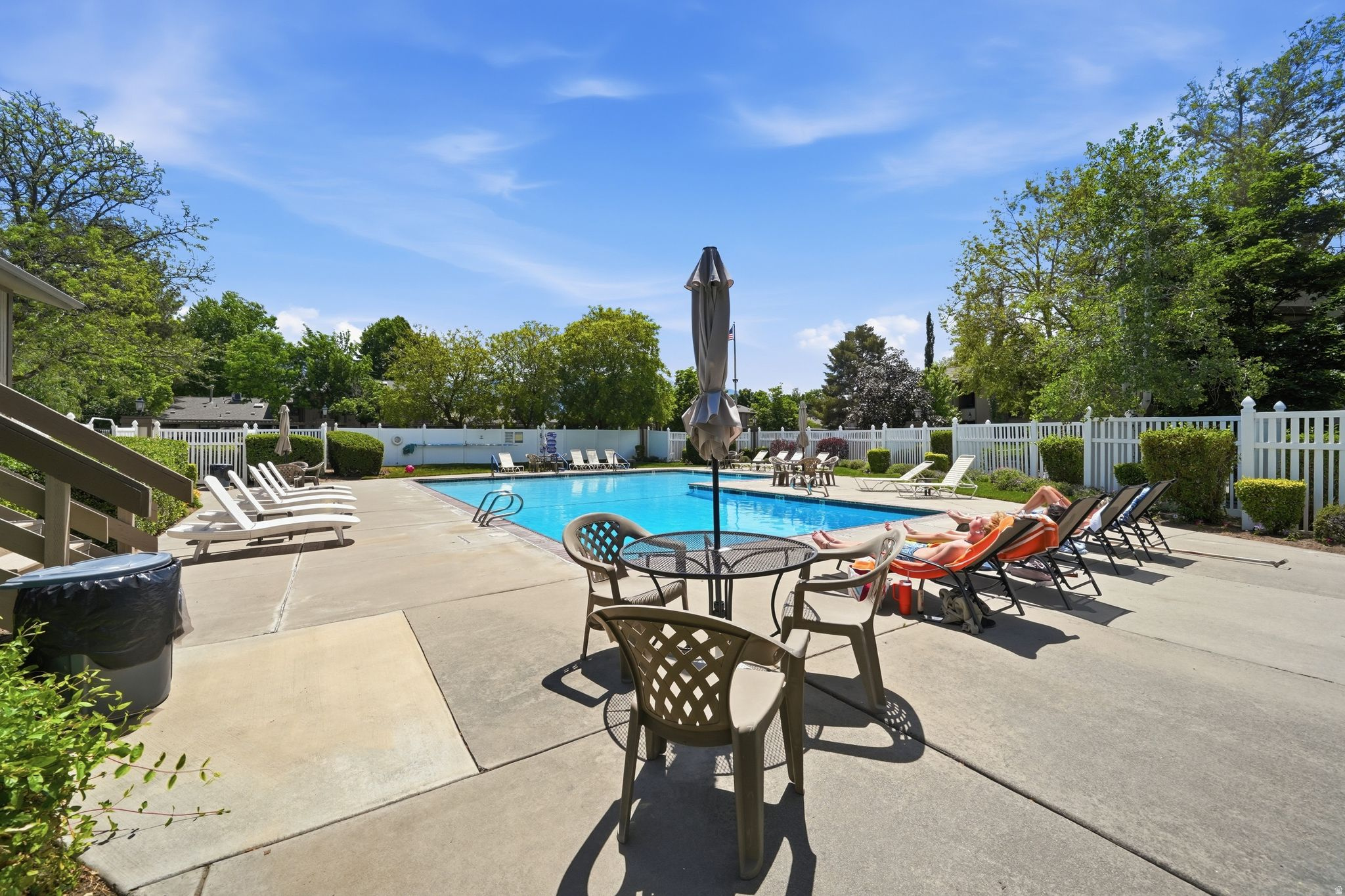 FAIRMEADOWS - Residential