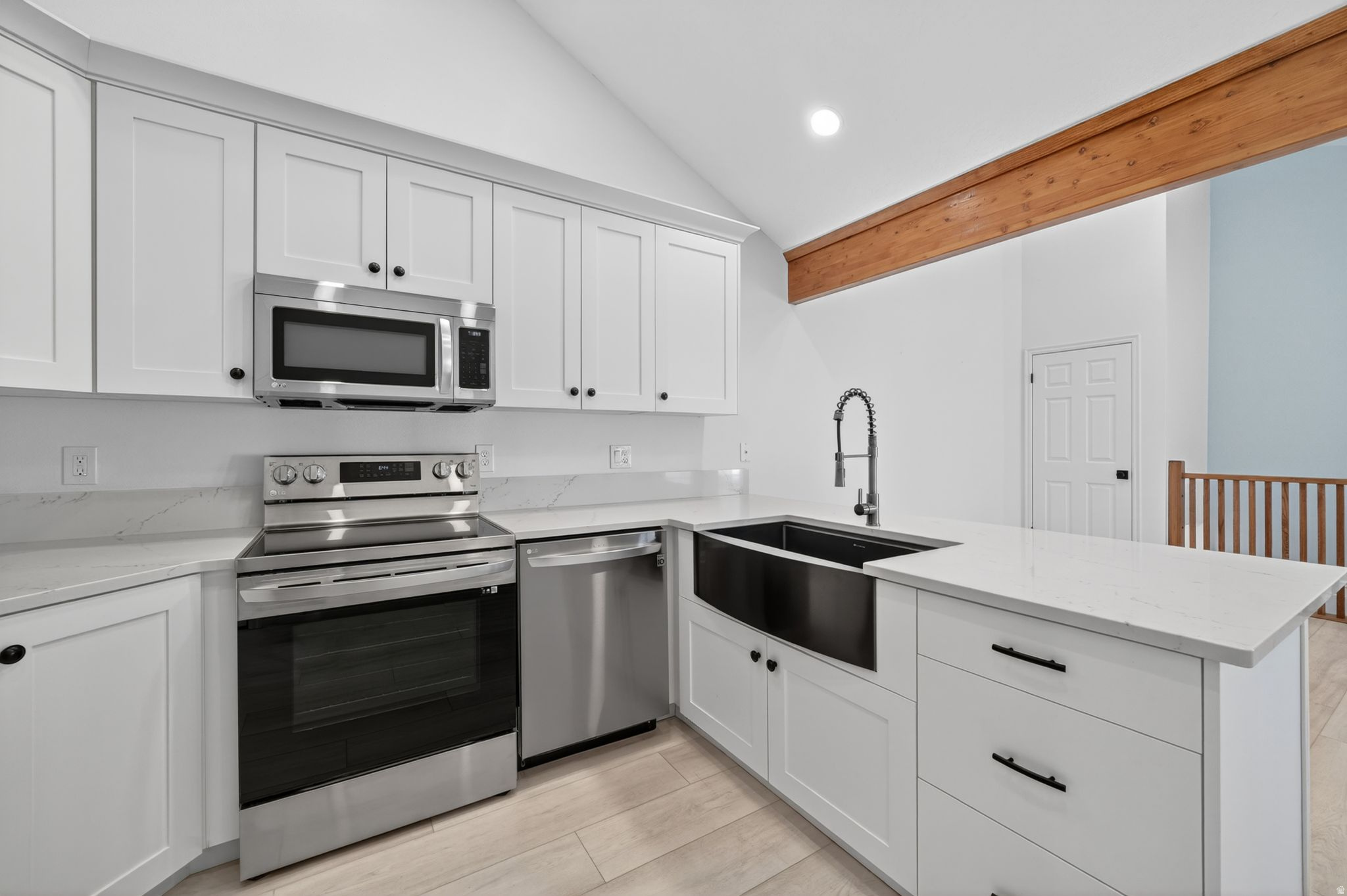 FAIRMEADOWS - Residential