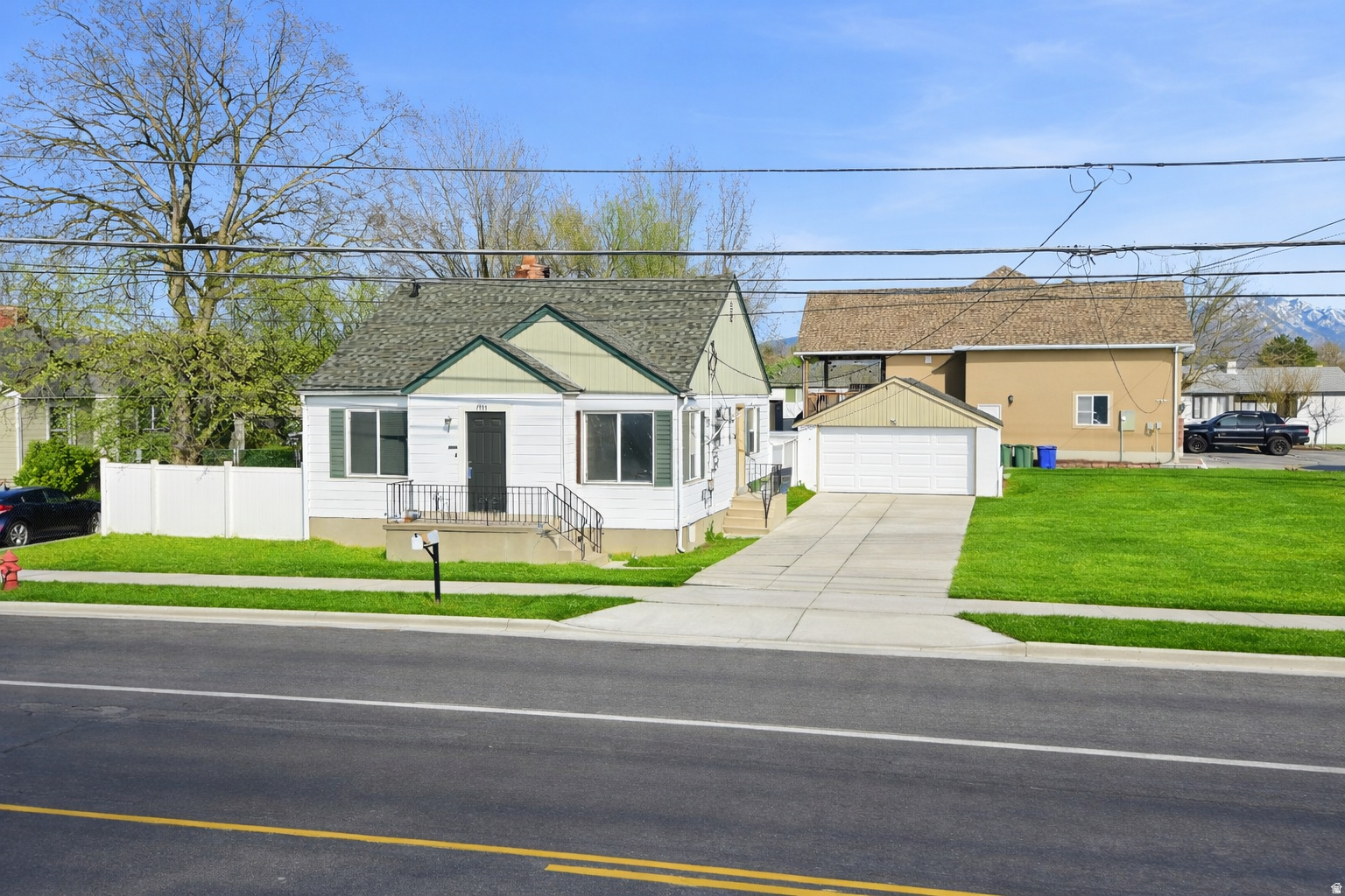MEADOWS - Residential