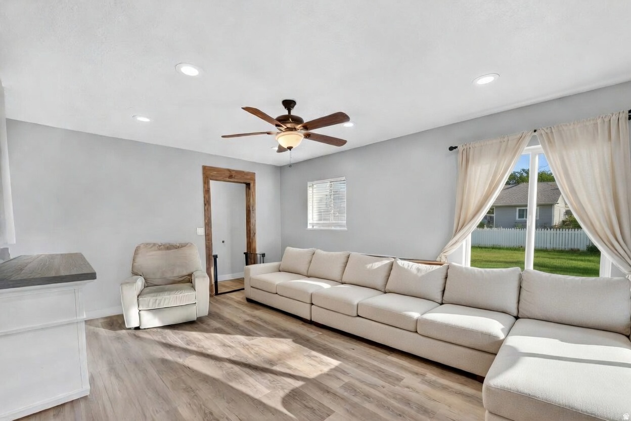 MEADOWS - Residential