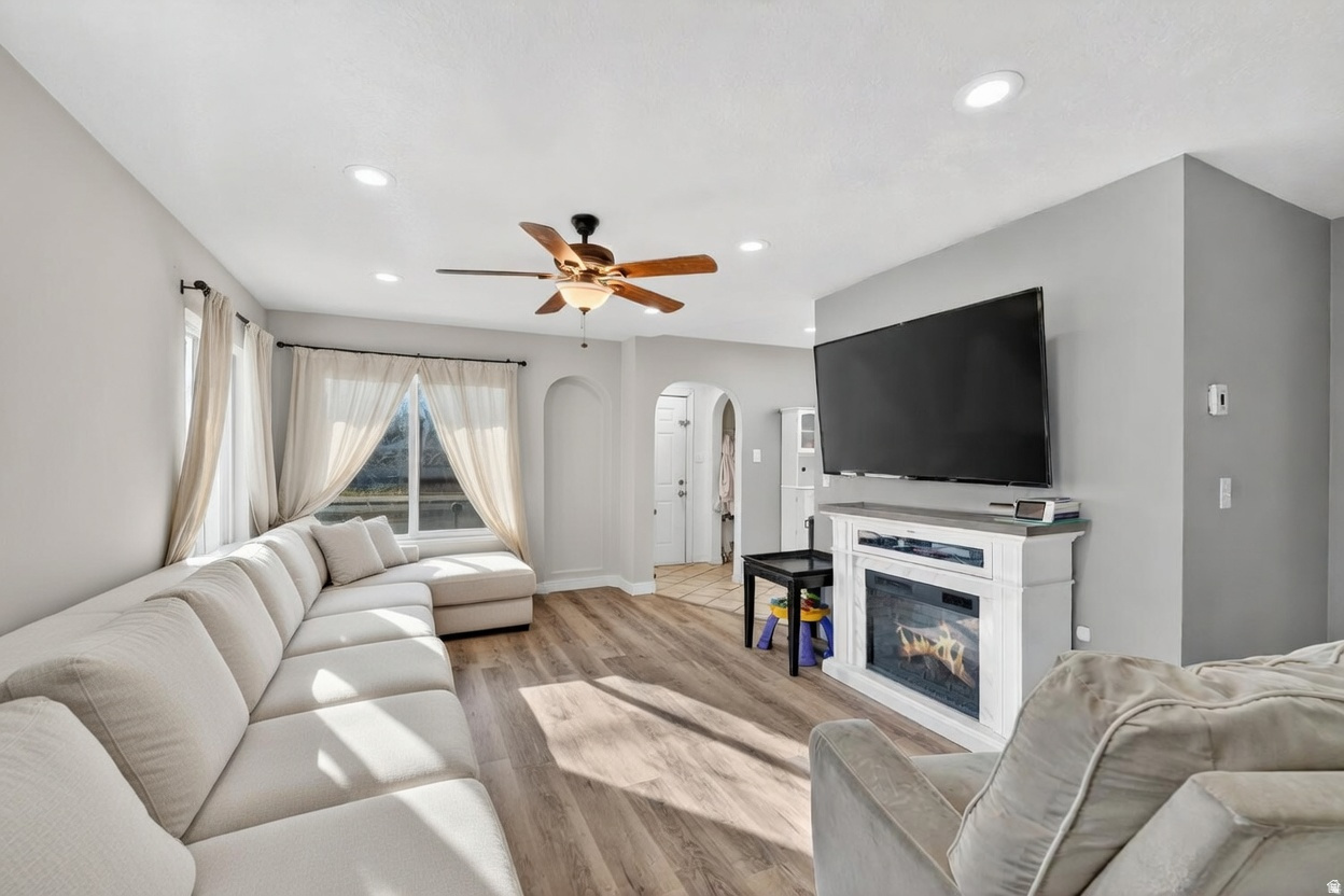 MEADOWS - Residential