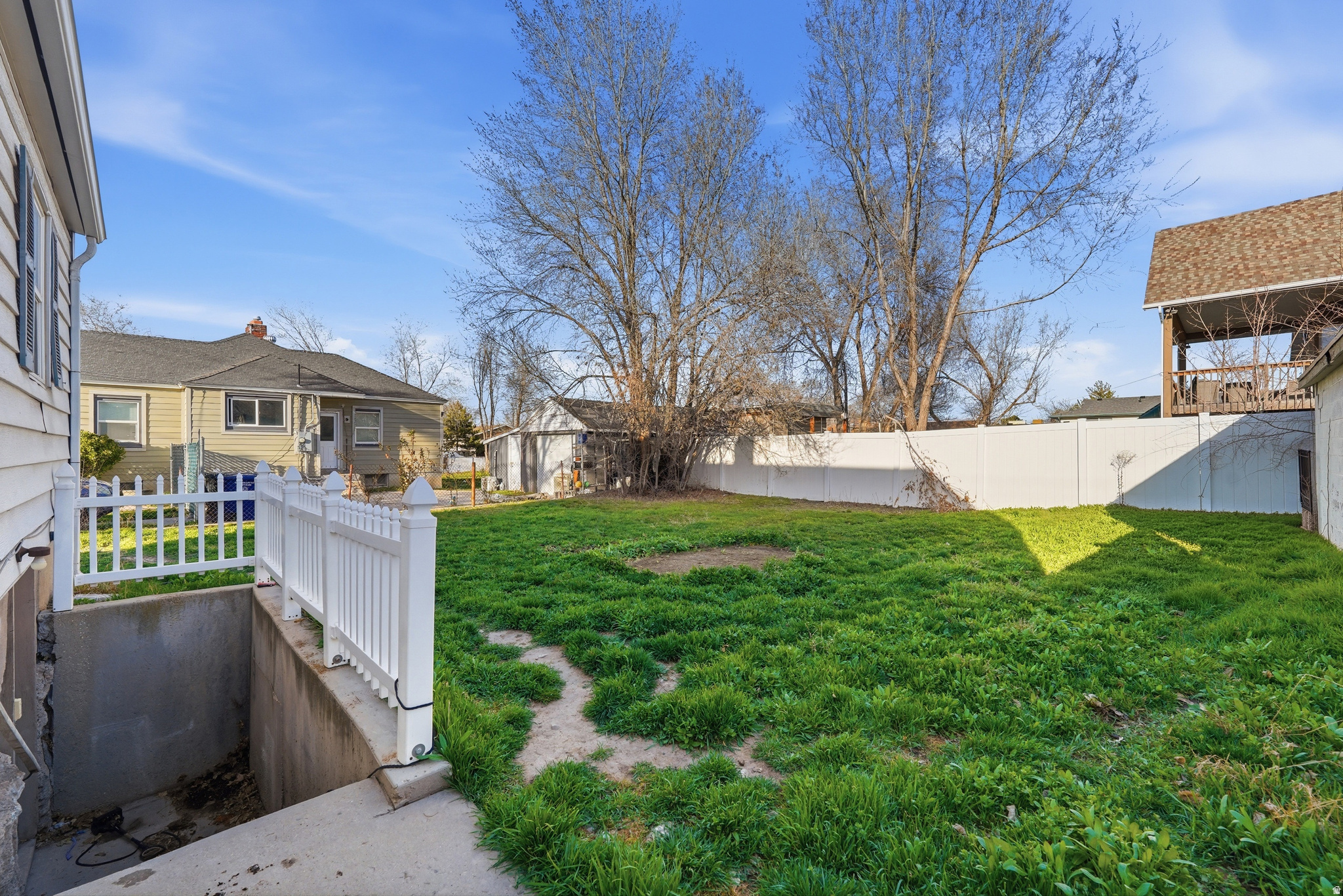 MEADOWS - Residential