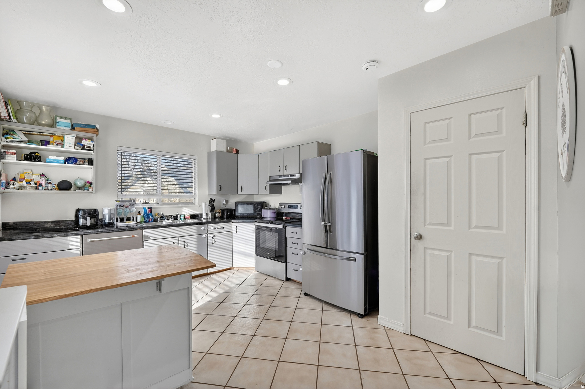 MEADOWS - Residential