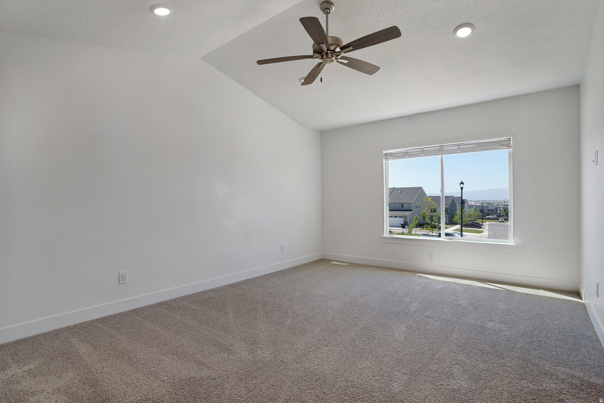 RIDGE - Residential