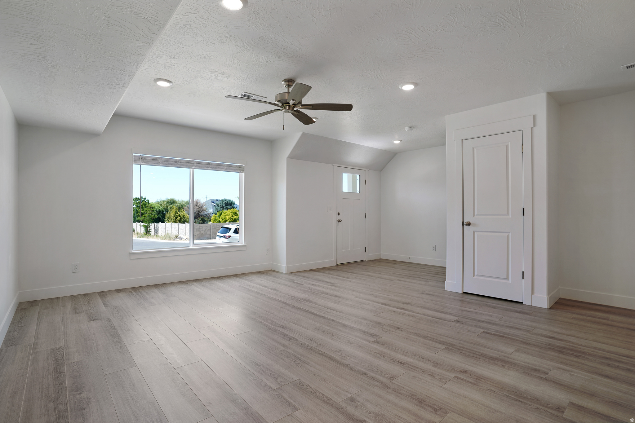 RIDGE - Residential