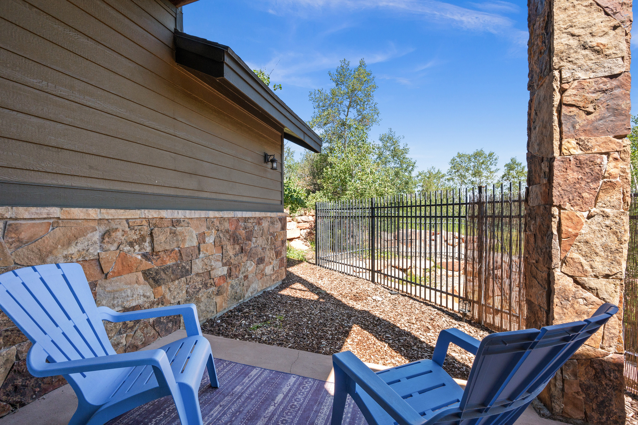 BEAR HOLLOW RIDGE - Residential