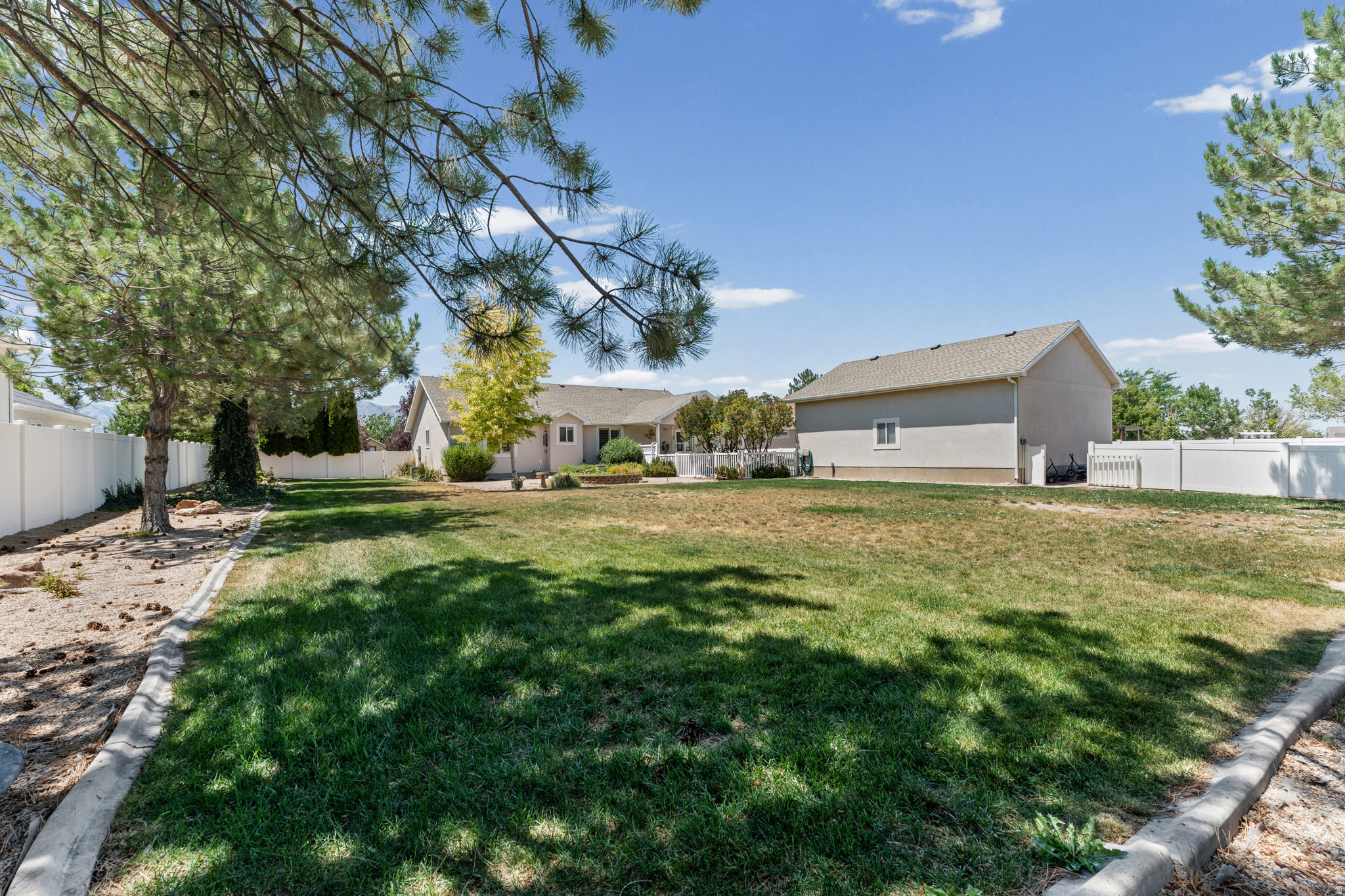 ANDERSON RANCH - Residential