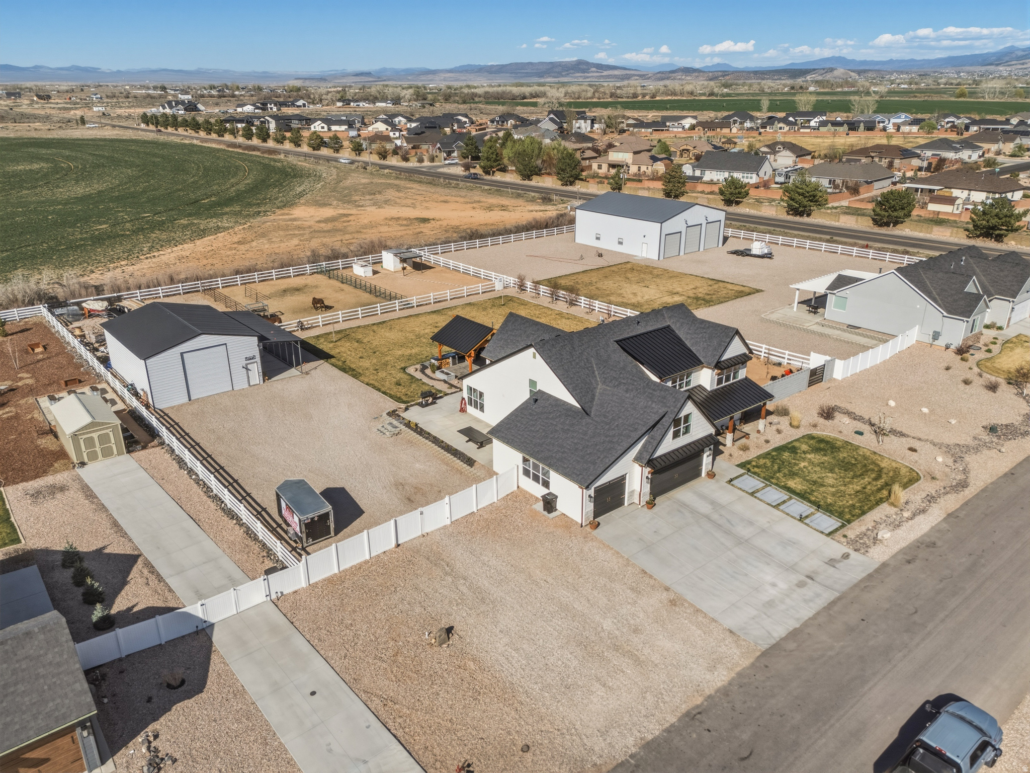 ESTATES AT SUNRISE RANCH - Residential