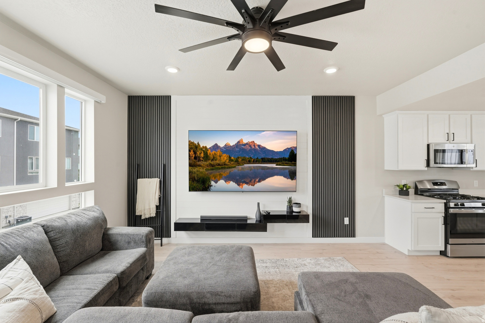 ROCKWELL RANCH - Residential