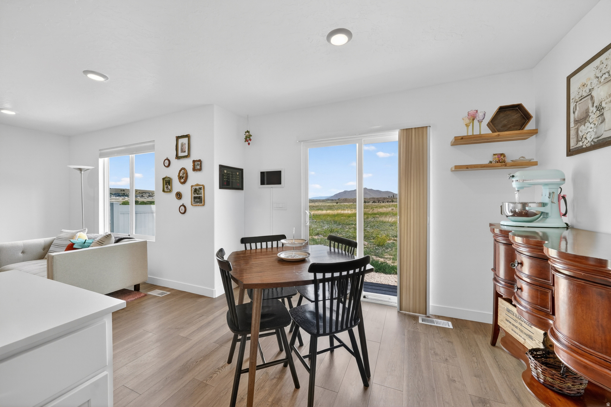 RIDGE - Residential