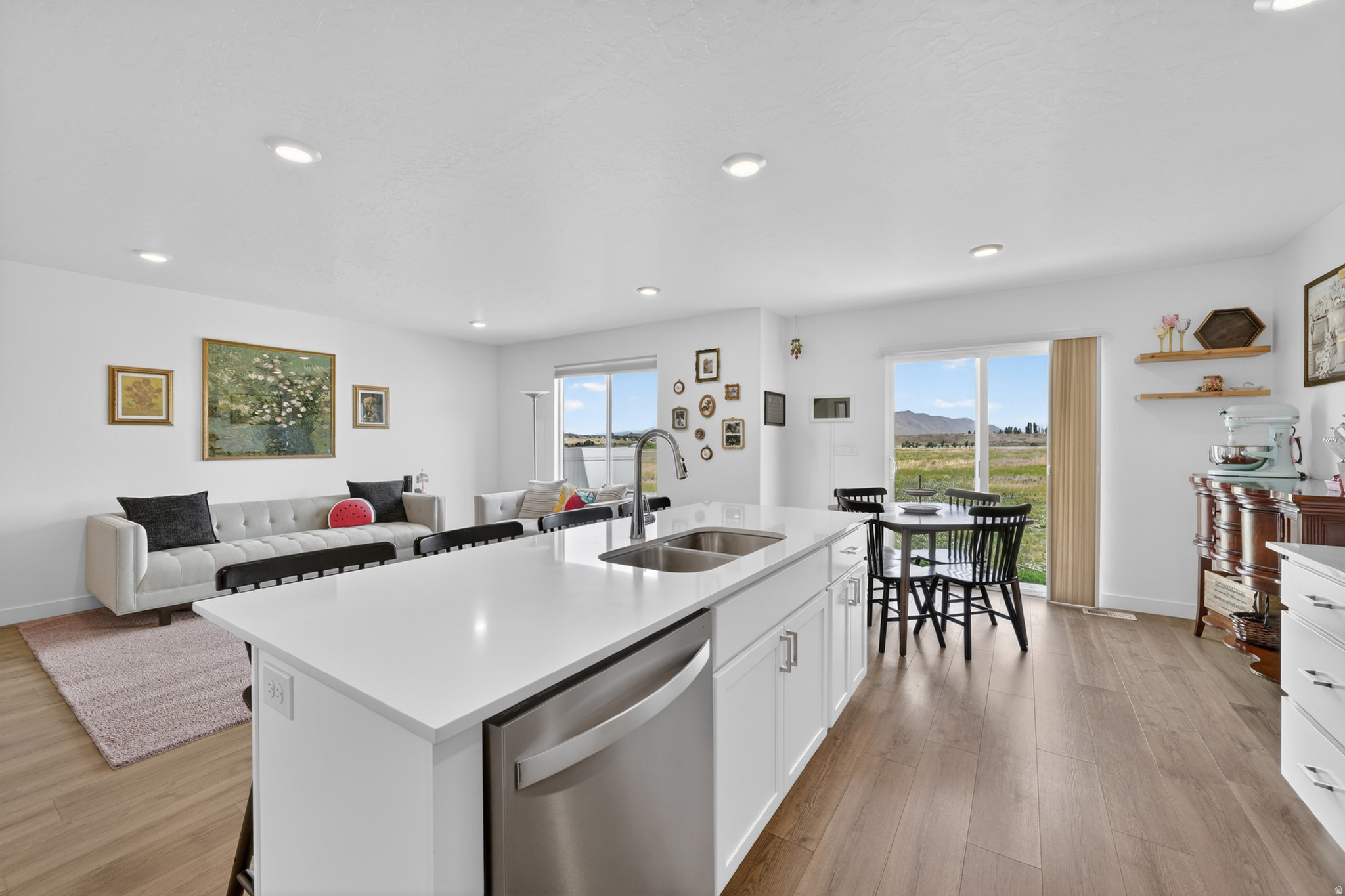 RIDGE - Residential