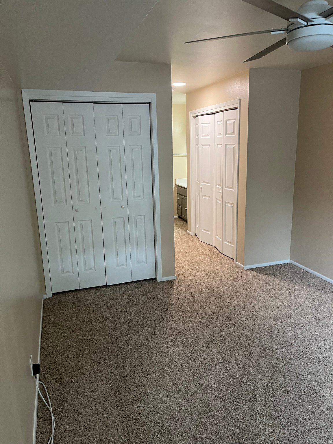 CAMBRIDGE CONDOMINIUMS - Residential