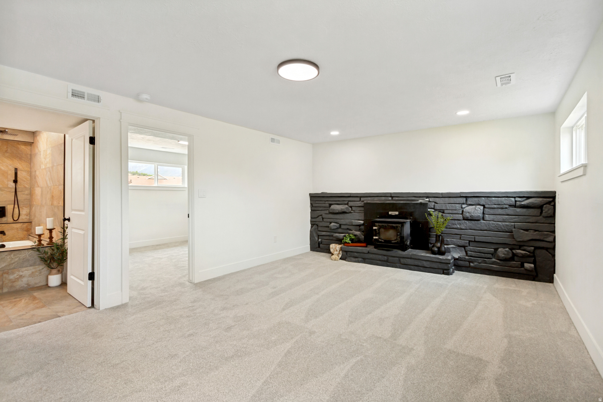 SALEM HILLS - Residential