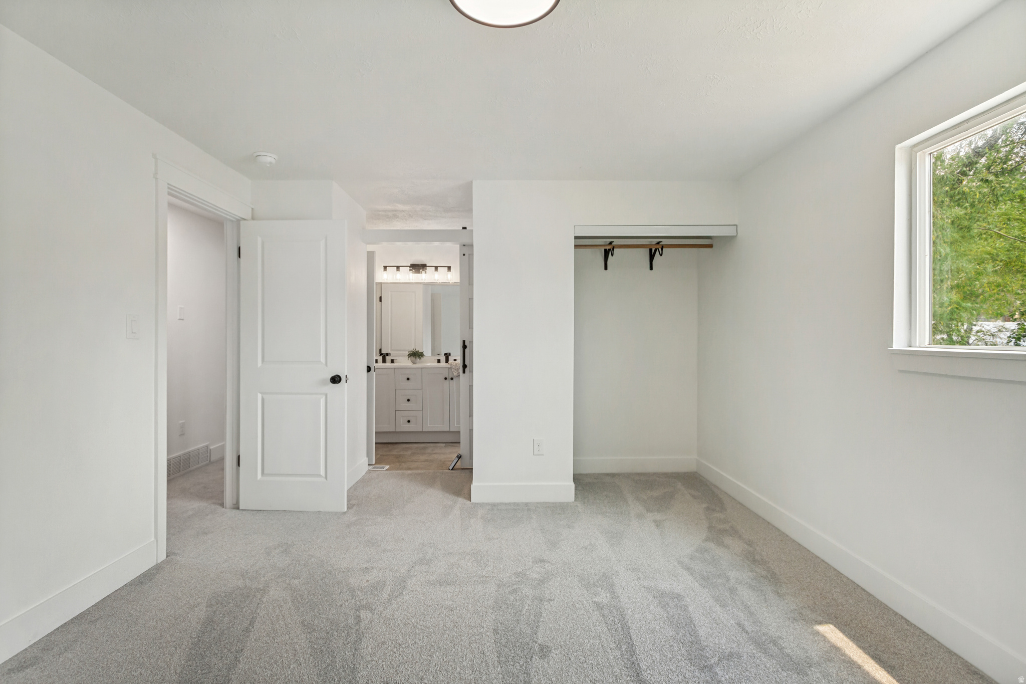 SALEM HILLS - Residential