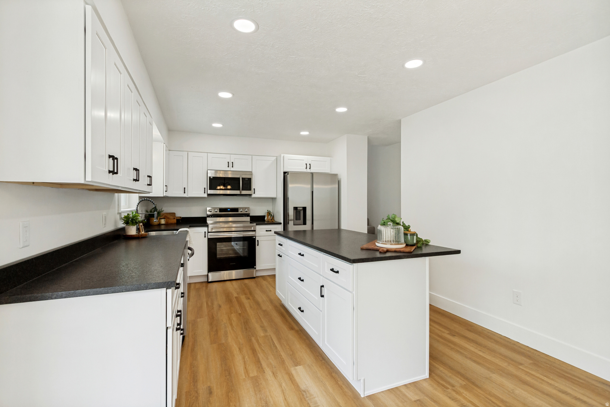 SALEM HILLS - Residential