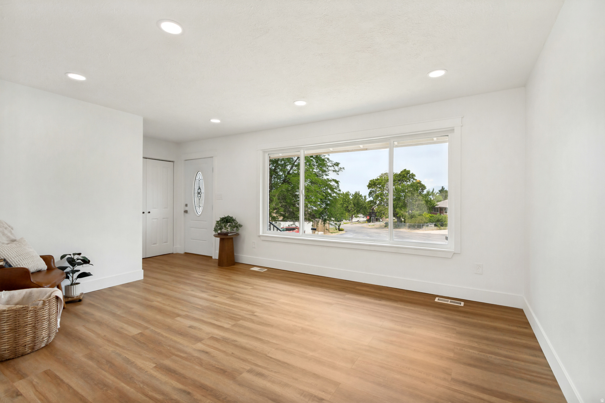 SALEM HILLS - Residential
