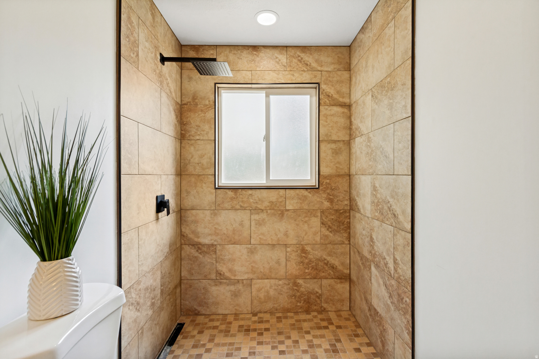 SALEM HILLS - Residential