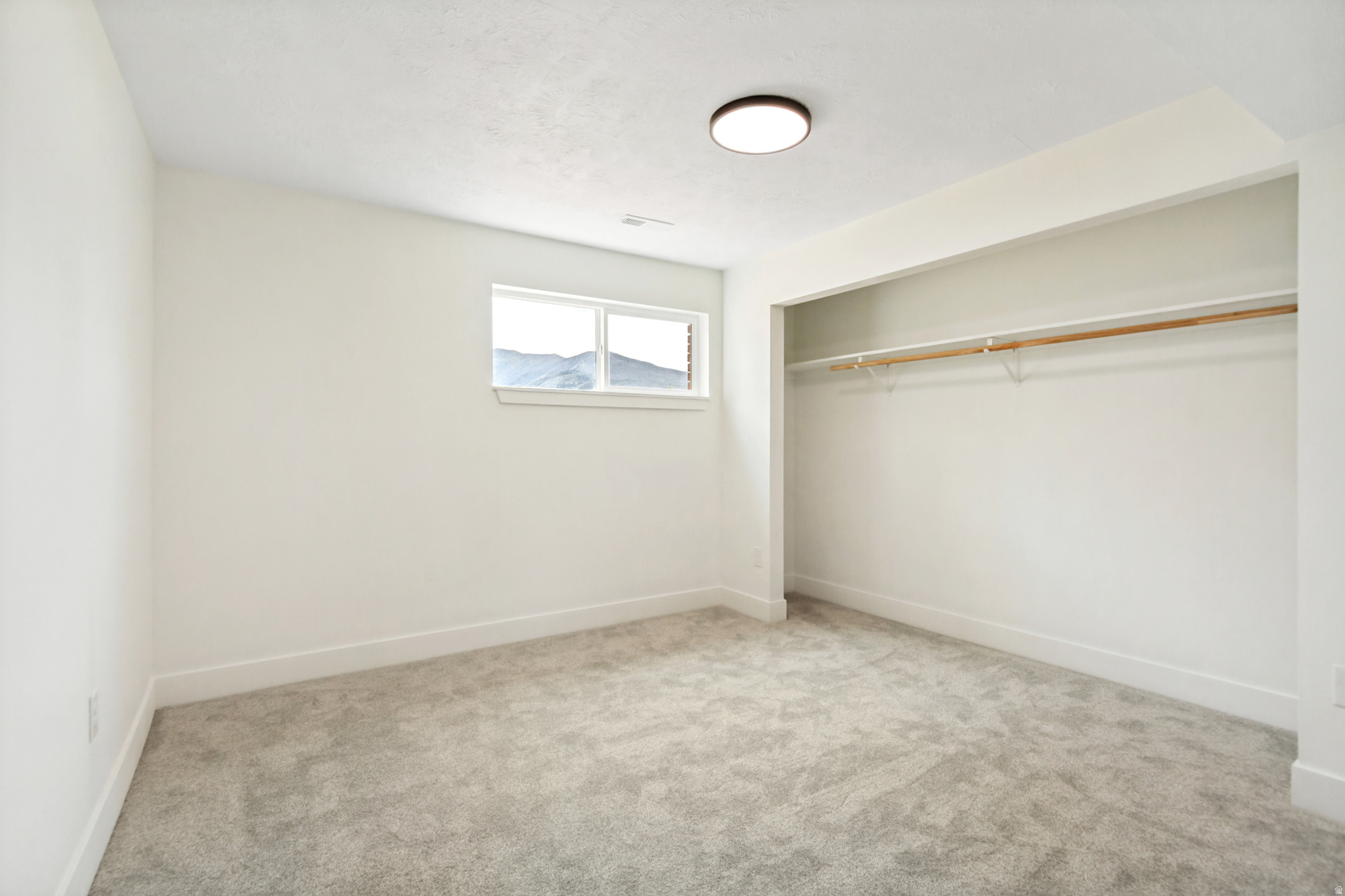 SALEM HILLS - Residential