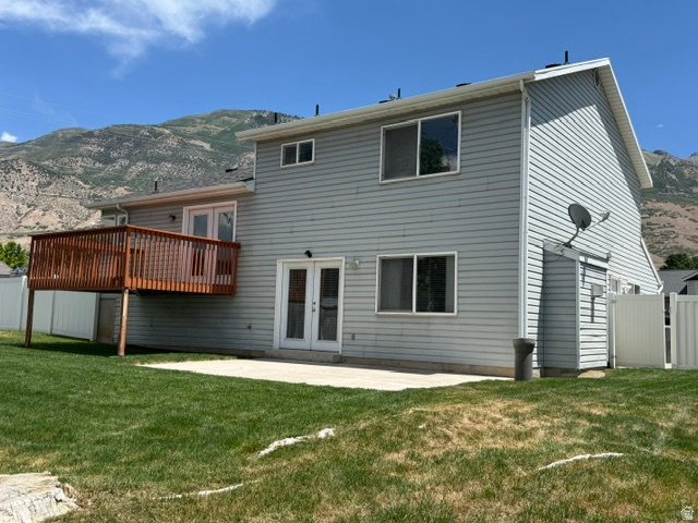 COUNTRY MEADOWS - Residential