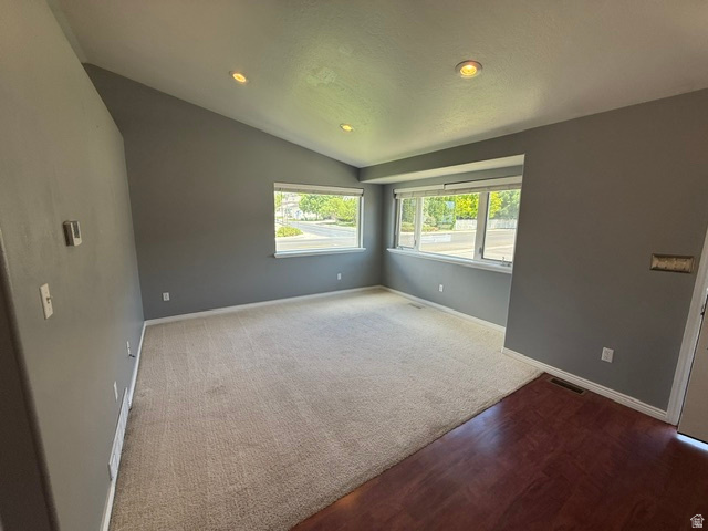 COUNTRY MEADOWS - Residential
