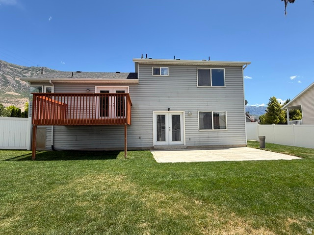 COUNTRY MEADOWS - Residential