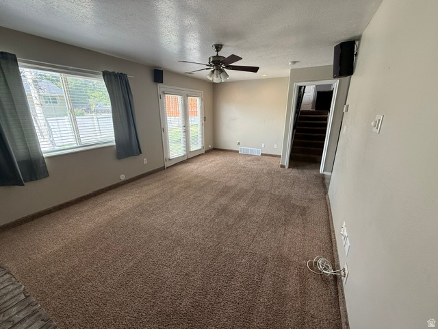 COUNTRY MEADOWS - Residential