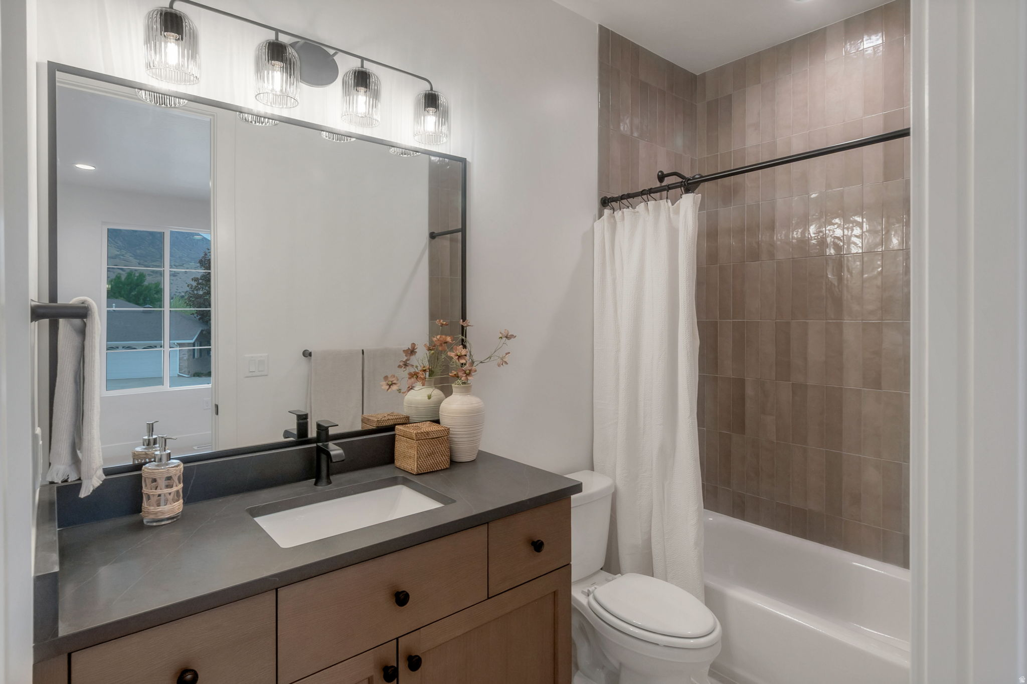 BLOSSOM HILL - Residential