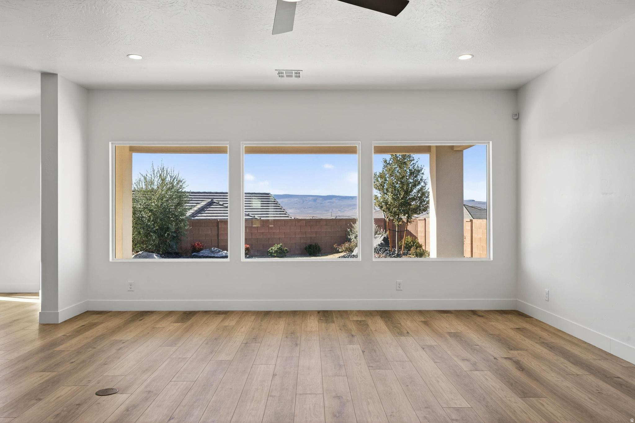 WHITE CANYON - Residential