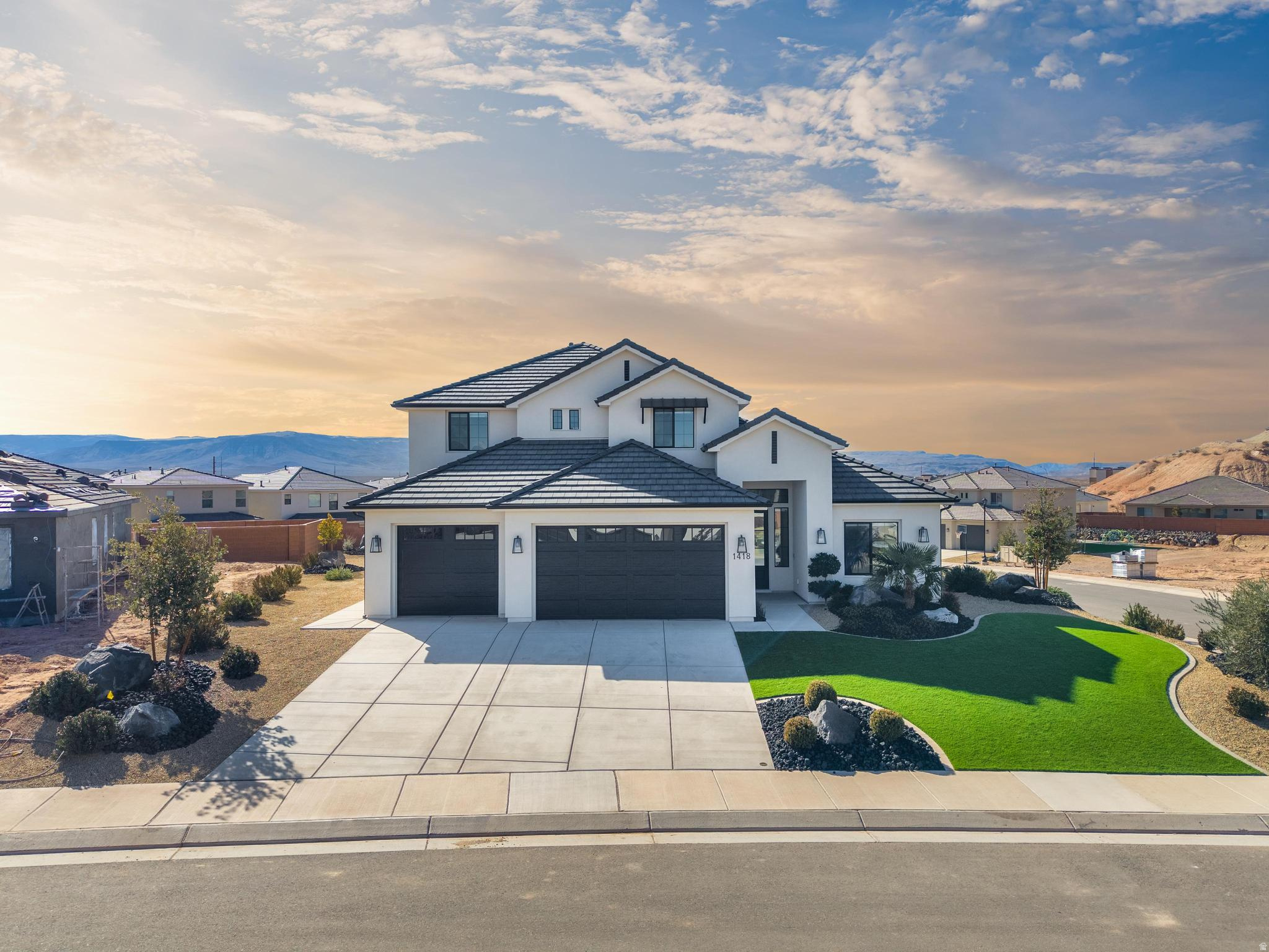 WHITE CANYON - Residential