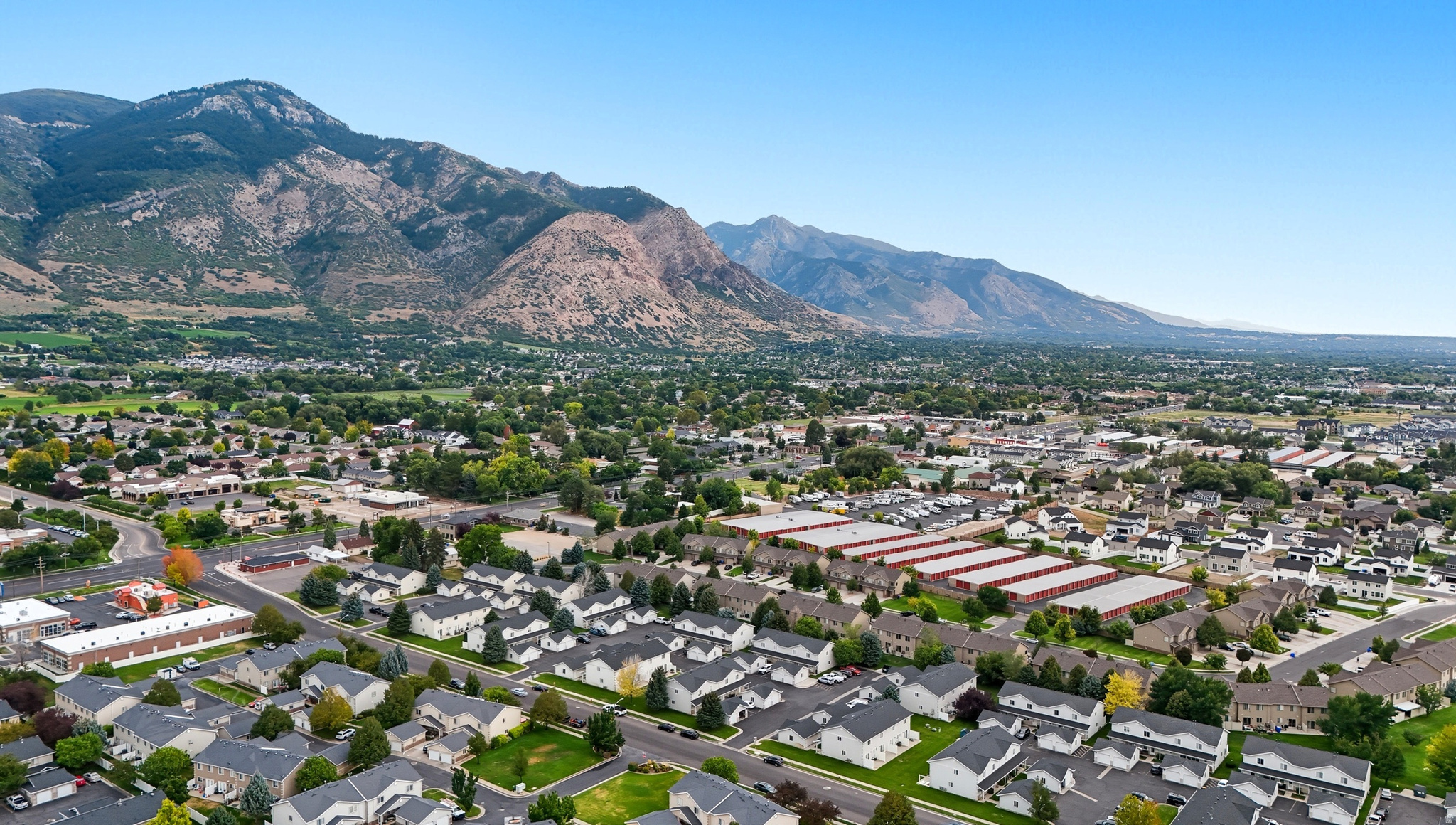 BLACKHAWK TOWNHOUSES PHASE-1 PRUD - Residential