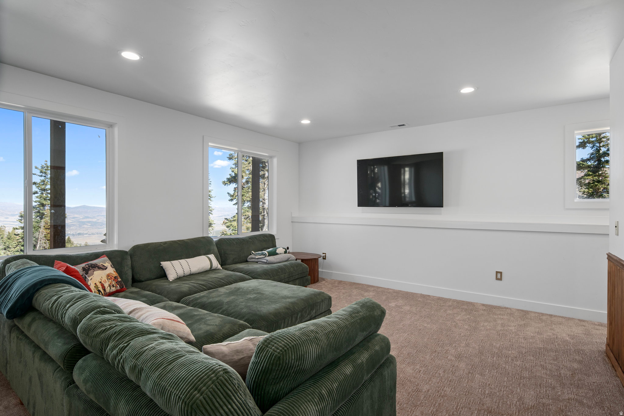PINE RIDGE ESTATES - Residential