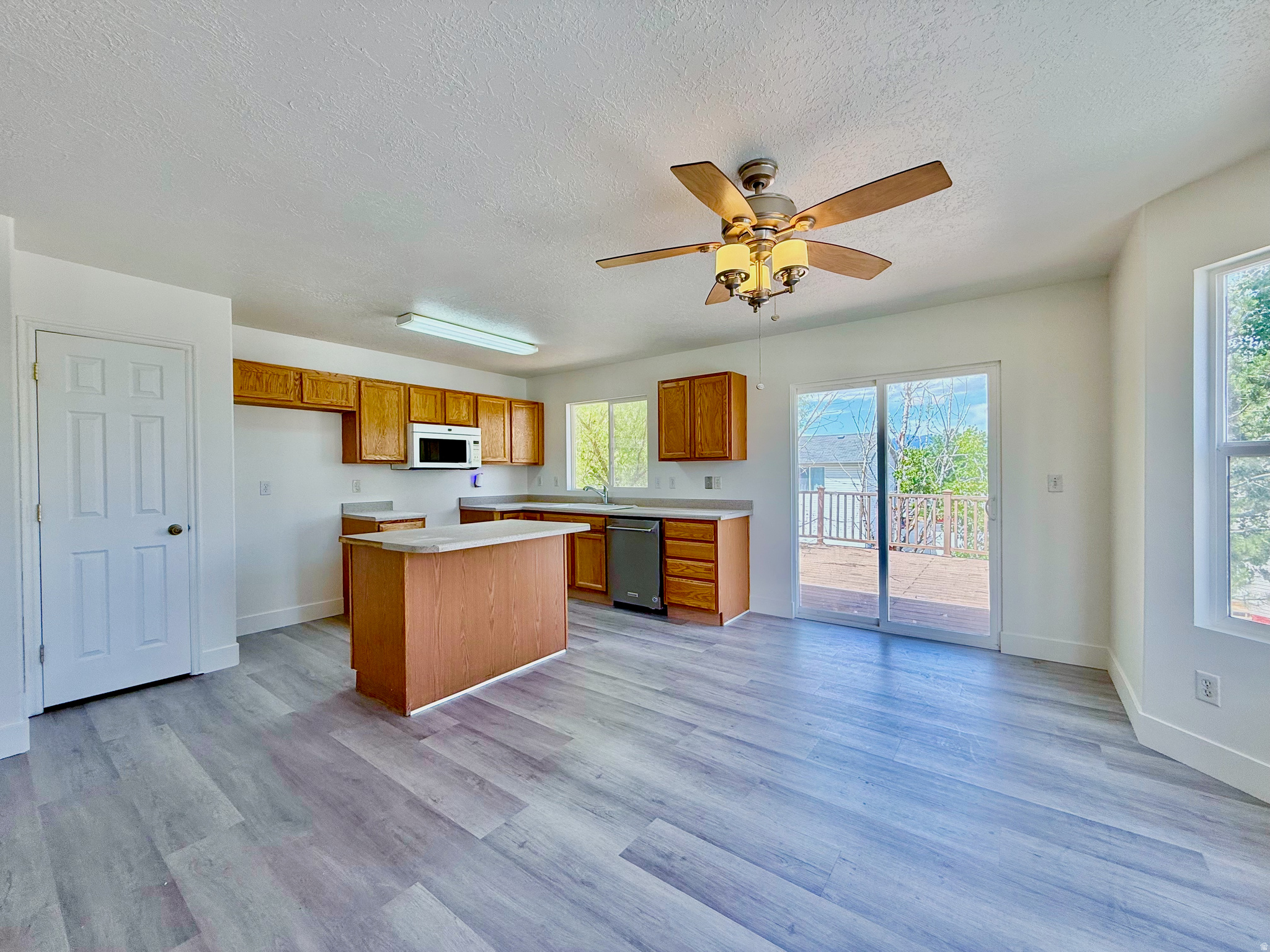 OVERLAKE ESTATES - Residential