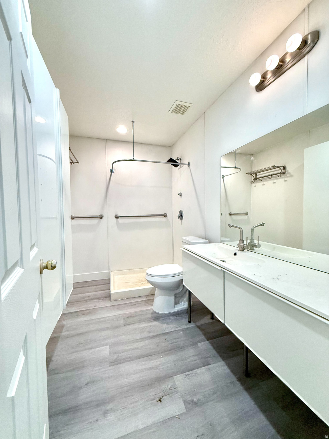 OVERLAKE ESTATES - Residential