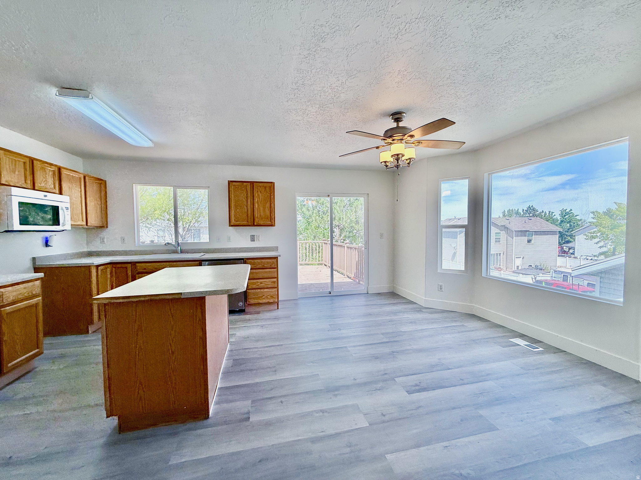 OVERLAKE ESTATES - Residential