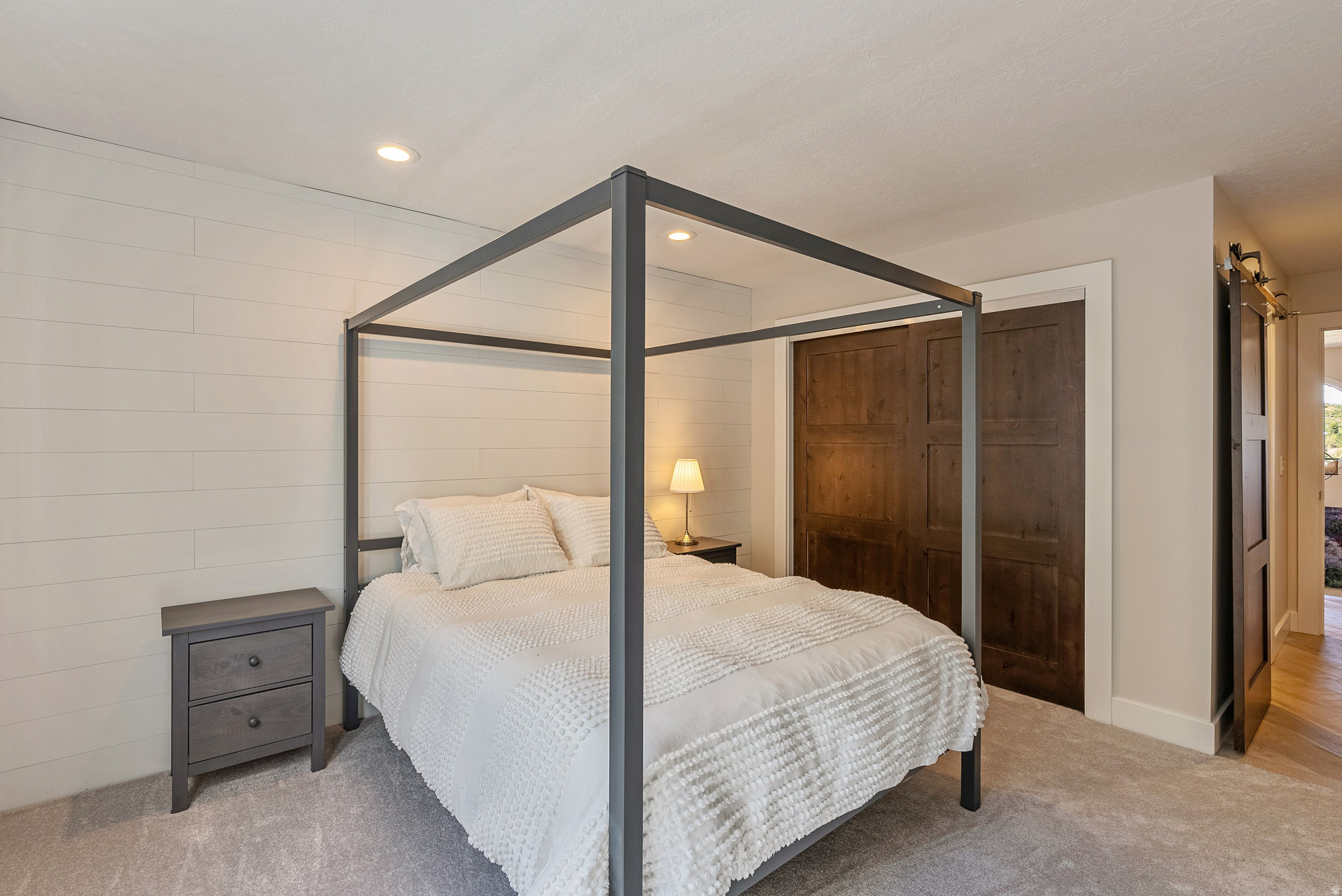 ECKER HILL - Residential