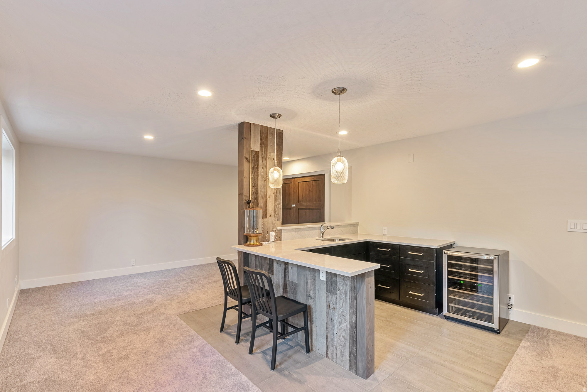 ECKER HILL - Residential