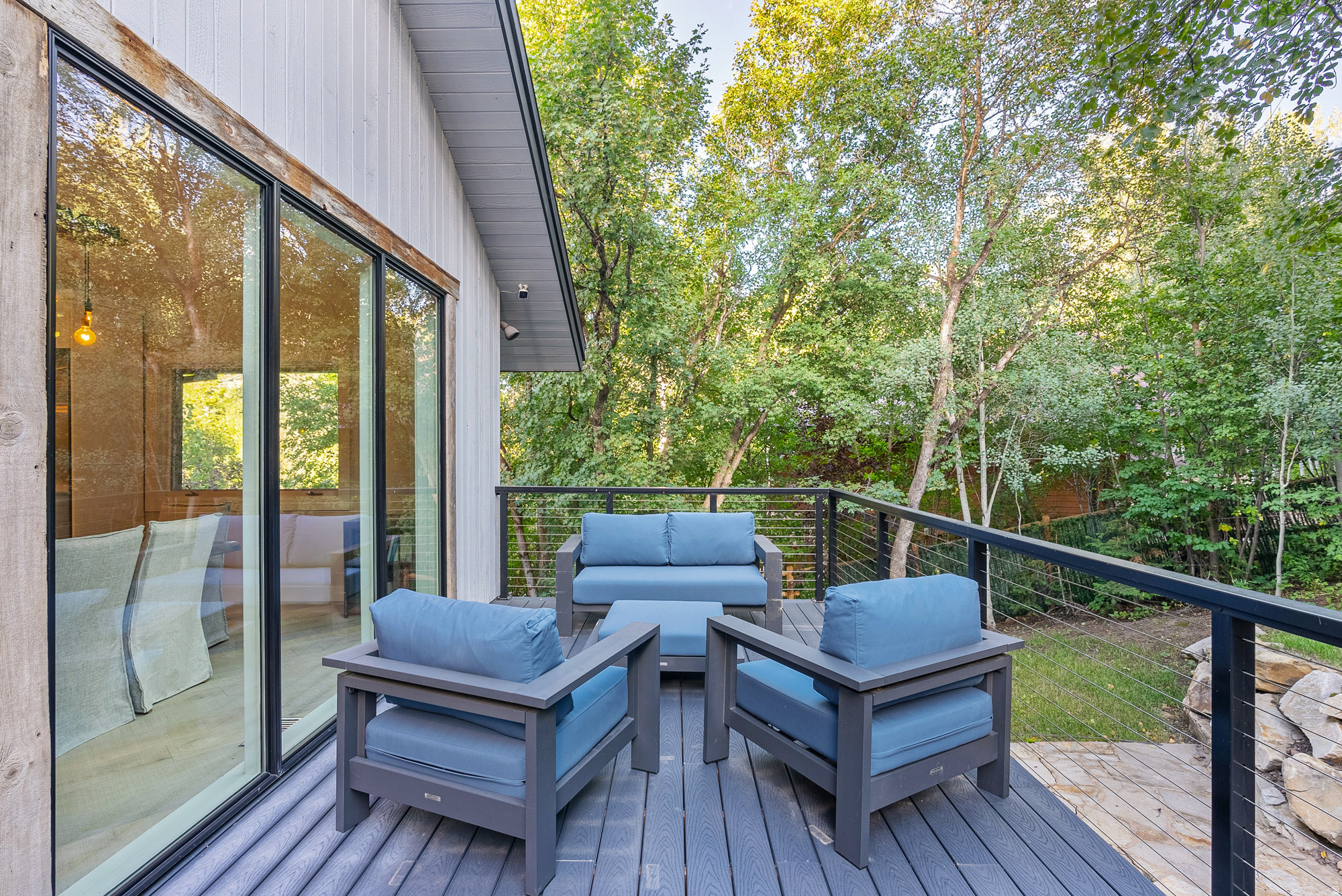 ECKER HILL - Residential