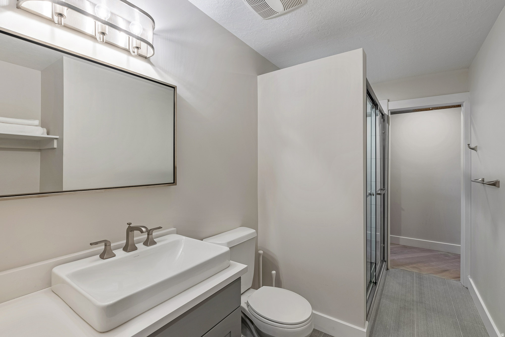 ECKER HILL - Residential