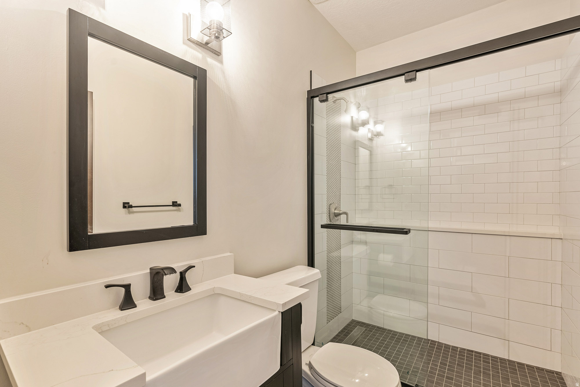 ECKER HILL - Residential