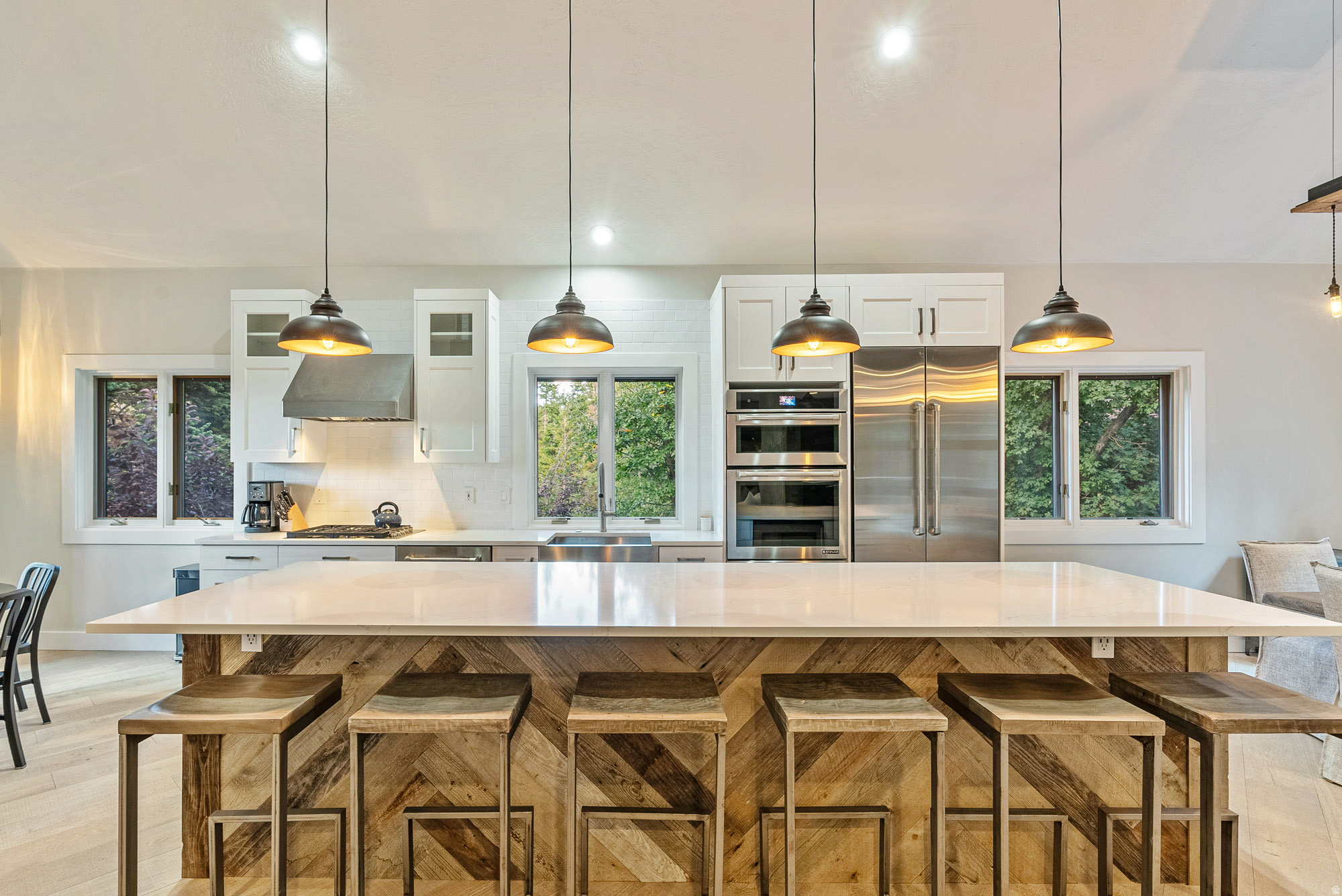 ECKER HILL - Residential