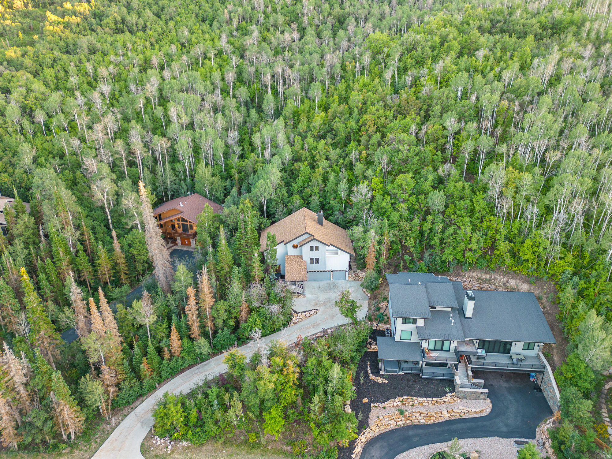 ECKER HILL - Residential